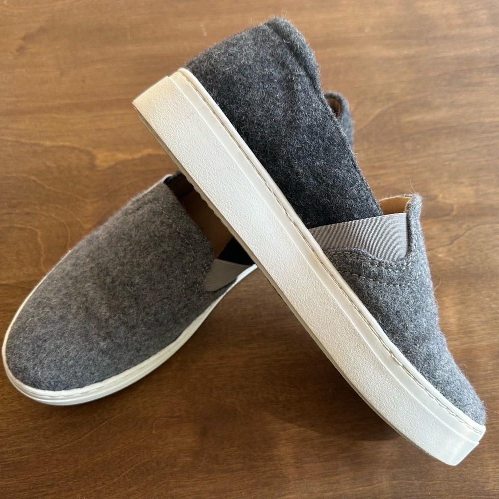 Naturalizer Carly3 Slip-on, Grey Fabric, Size 8